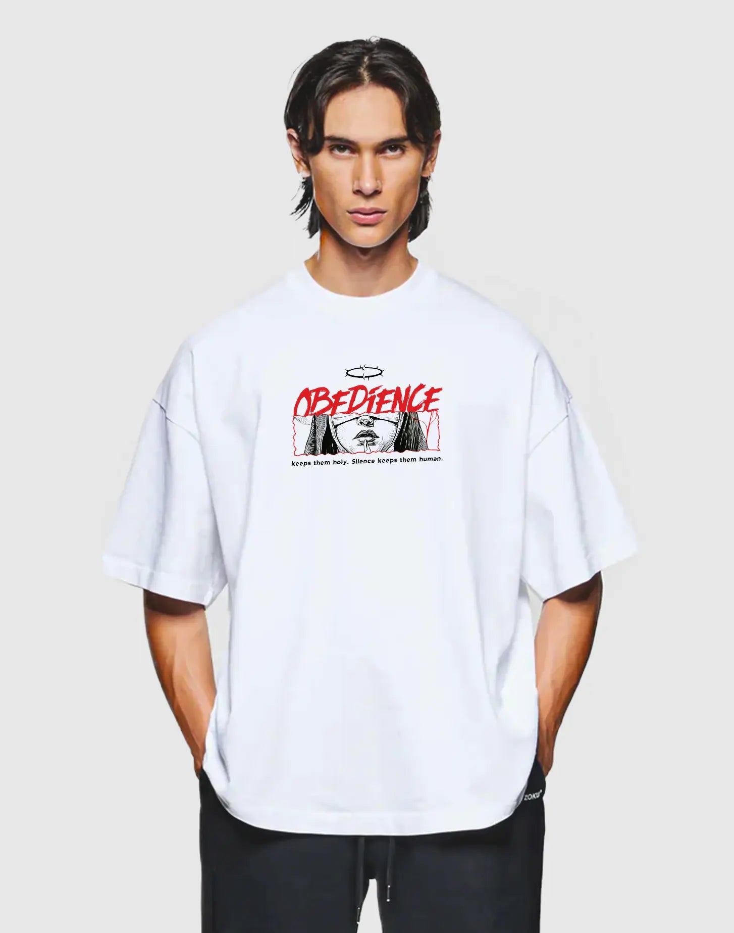 OBEY IN SILENCE – Manipulation Graphic Oversized Tee